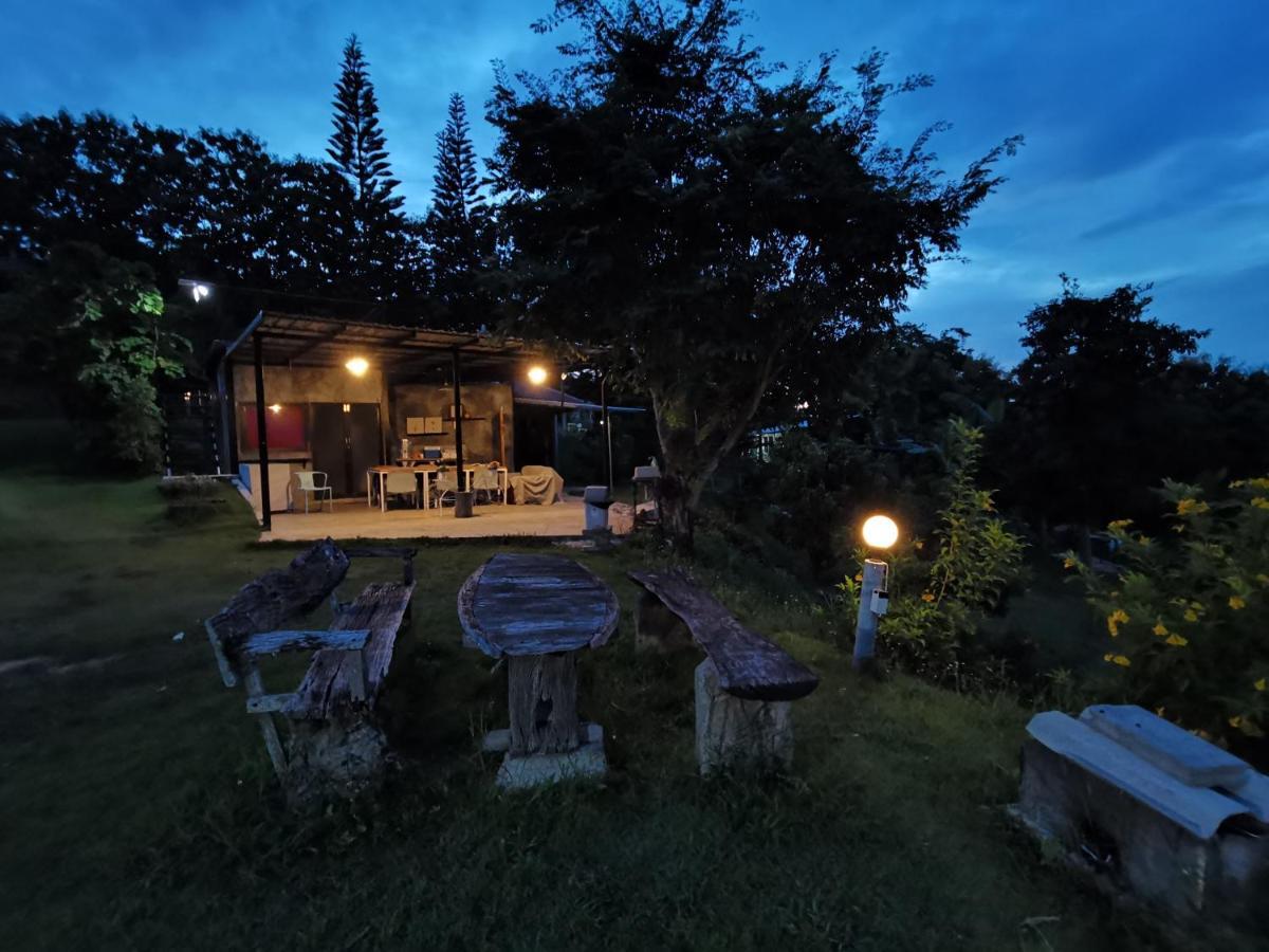 Apartmán Baan Suan Plearndara Wang Nam Khiao Exteriér fotografie