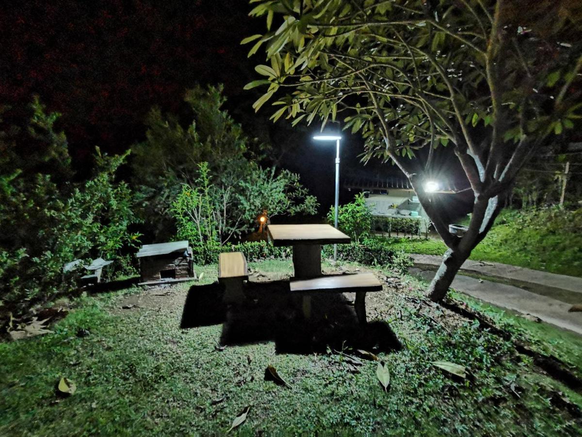 Apartmán Baan Suan Plearndara Wang Nam Khiao Exteriér fotografie